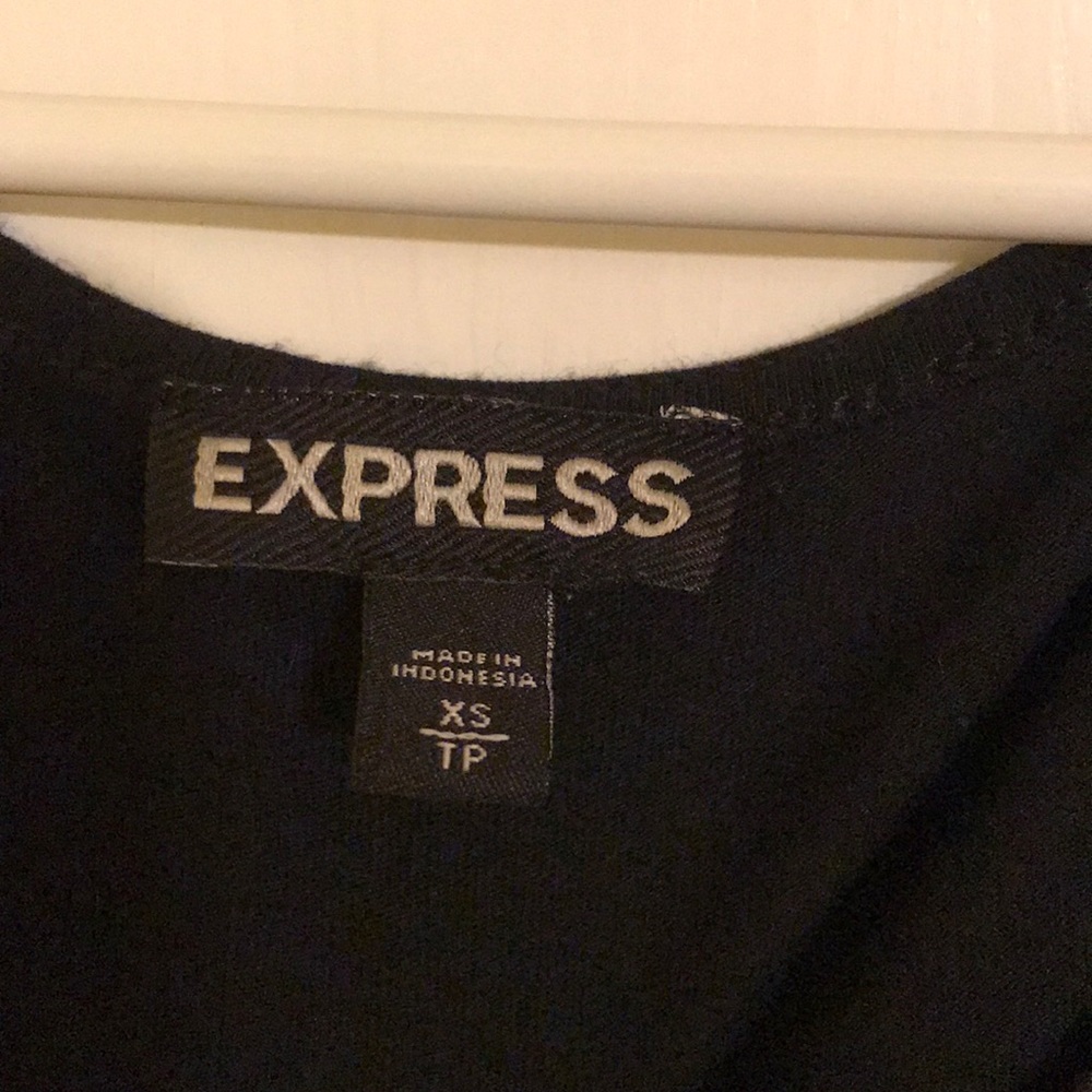 Express Tank Blouse - Picture 2 of 5